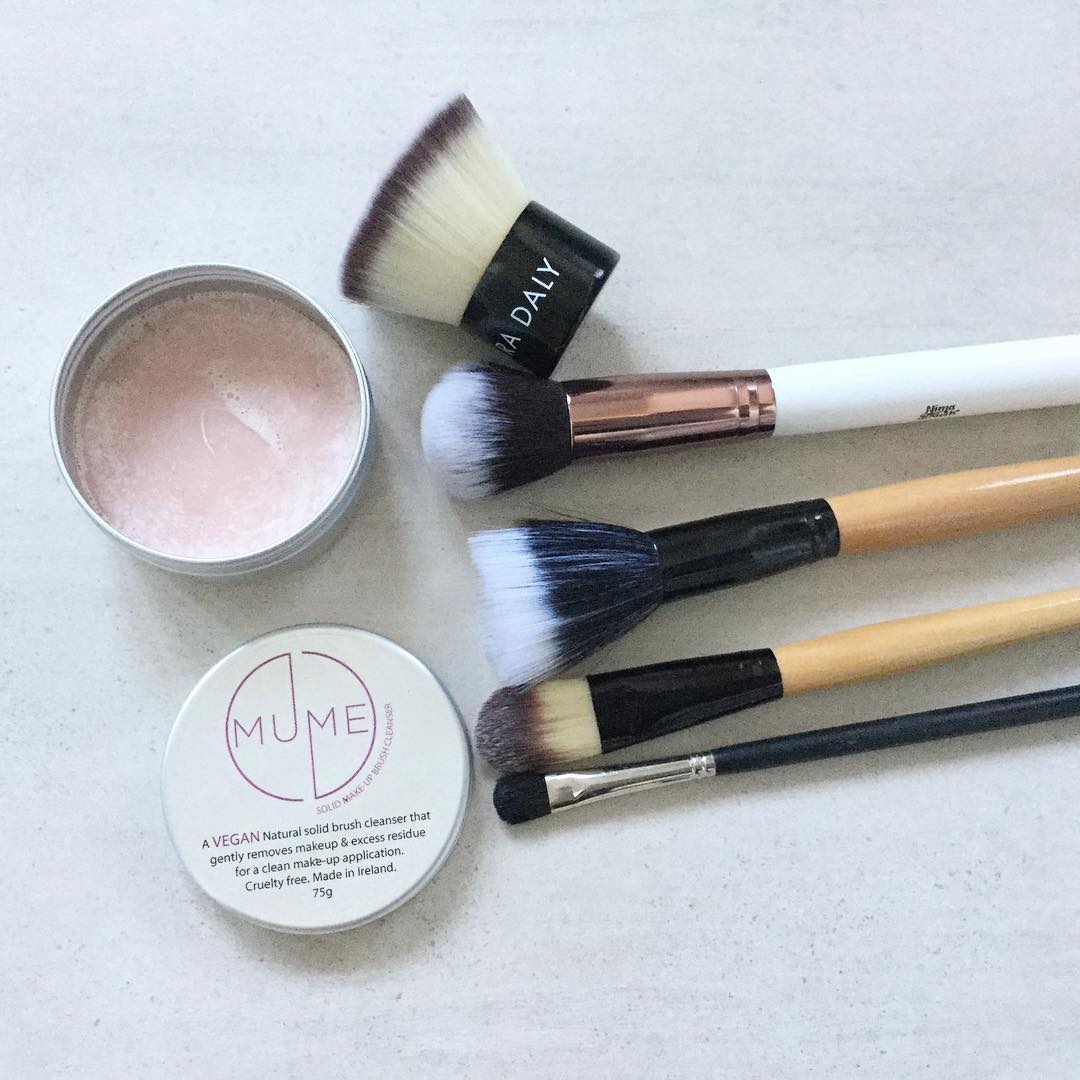 New The G.O.A.T Brush Cleanser
