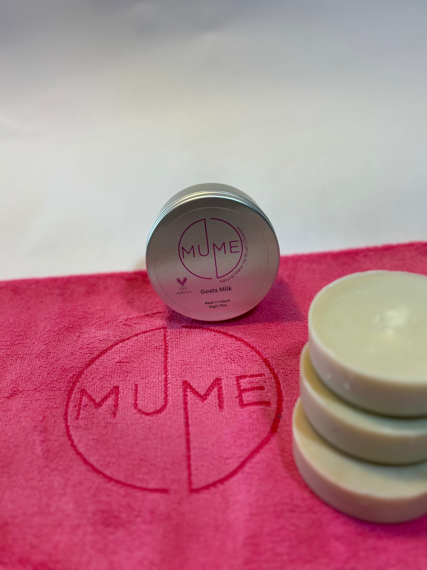 MuMe Solid Brush Cleanser
